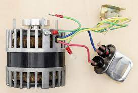 How Capacitor Works in AC Motor Circuit
